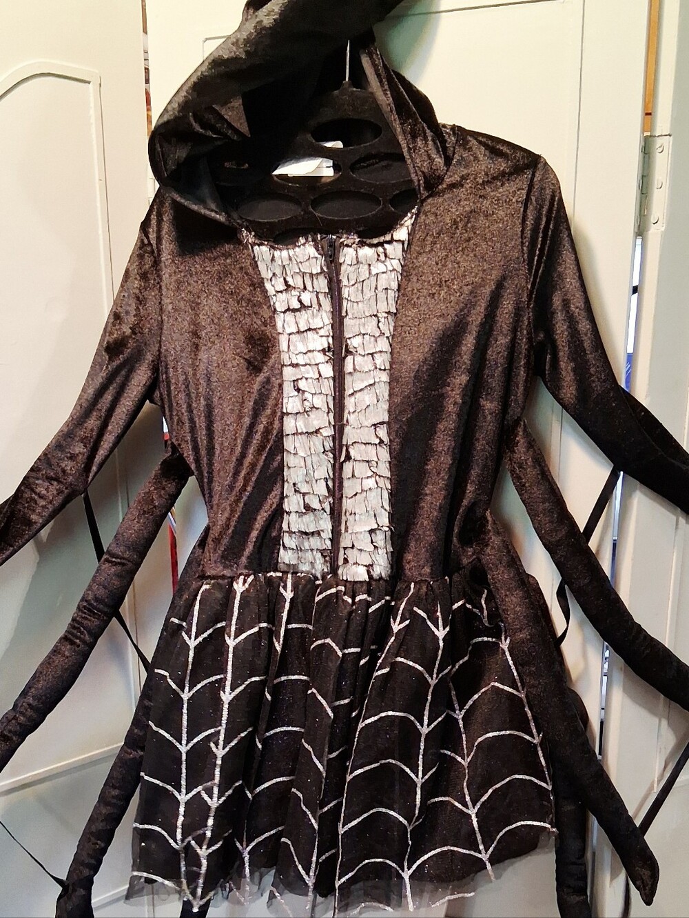 👜 Leg Avenue Black Spider Hooded Dress Costume Metallic Web Medium 8-10 👜